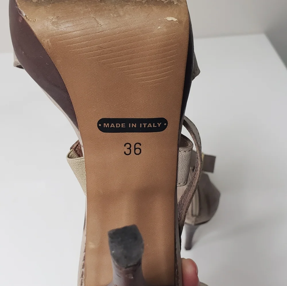 Shoes - Picture 5 of 6